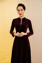 Elegant velvet midi dress with mandarin collar and pearl button details